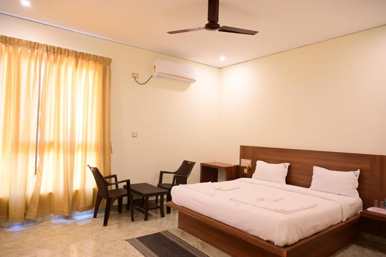 Hotel Kcg Residency à Mysore Extérieur photo