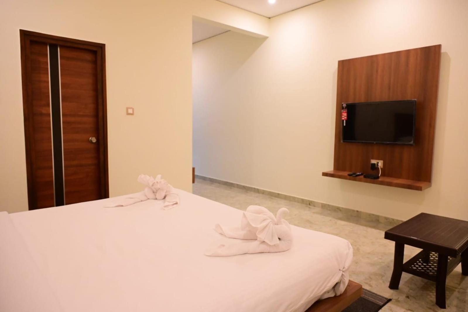 Hotel Kcg Residency à Mysore Extérieur photo